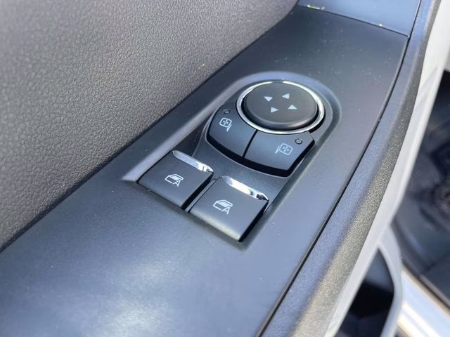 2026 Oxford White Ford Super Duty F-250 SRW XL 4X4 Truck