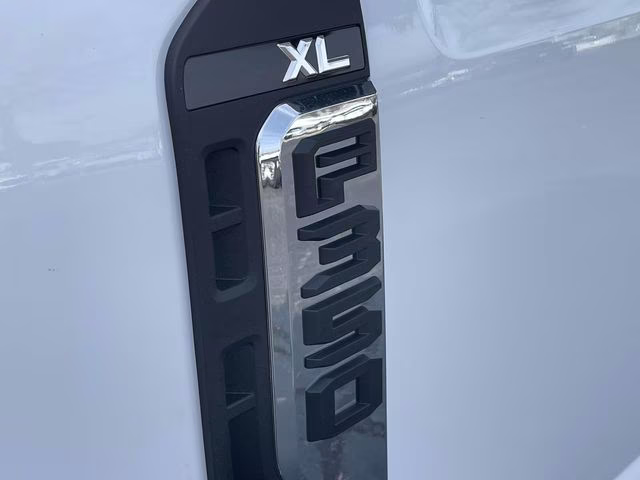 2026 Oxford White Ford Super Duty F-350 SRW XL RWD Truck
