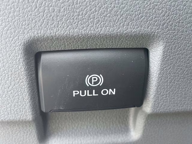 2026 Oxford White Ford Super Duty F-350 SRW XL RWD Truck