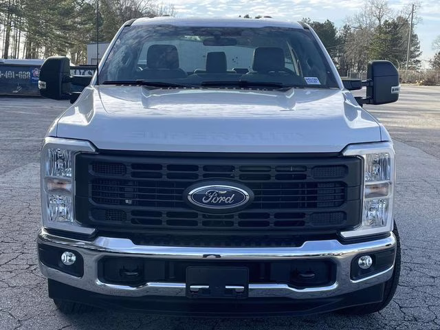 2026 Oxford White Ford Super Duty F-350 SRW XL RWD Truck