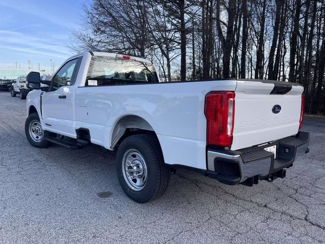 2026 Oxford White Ford Super Duty F-350 SRW XL RWD Truck