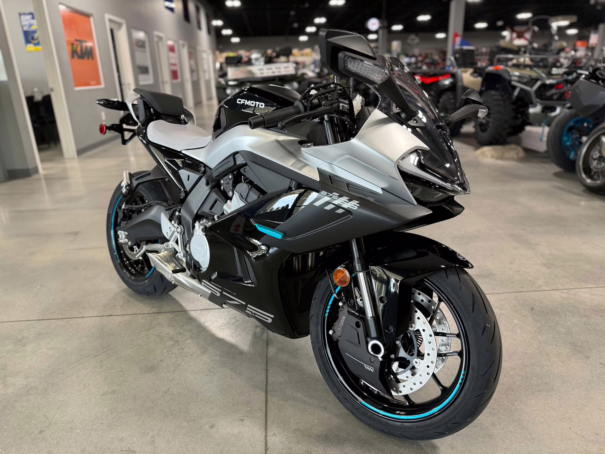 2026 BLK CFMOTO 675SS Motorcycle