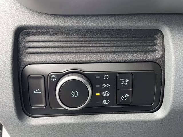 2026 Oxford White Ford Super Duty F-350 SRW XL 4X4 Truck