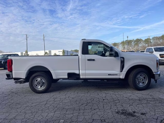 2026 Oxford White Ford Super Duty F-350 SRW XL 4X4 Truck