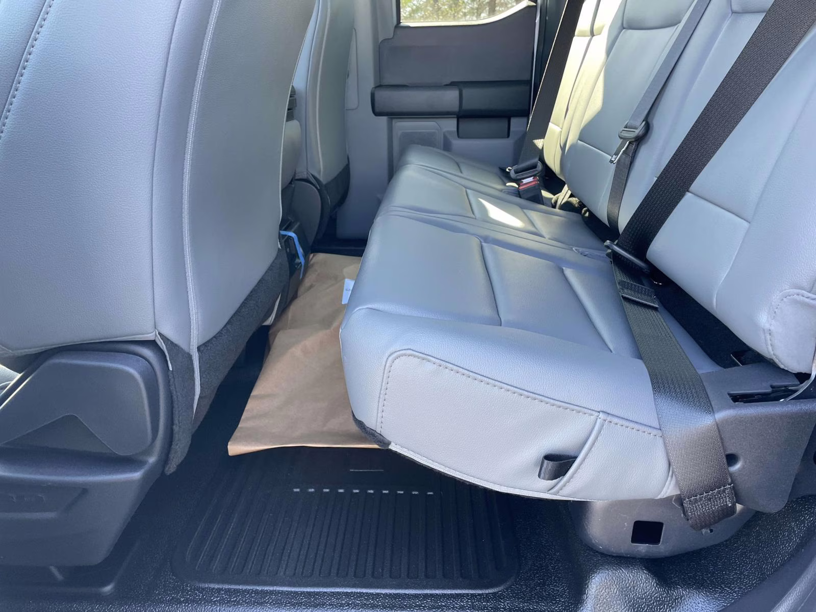 2026 Oxford White Ford Super Duty F-450 DRW XL 4X4 Chassis