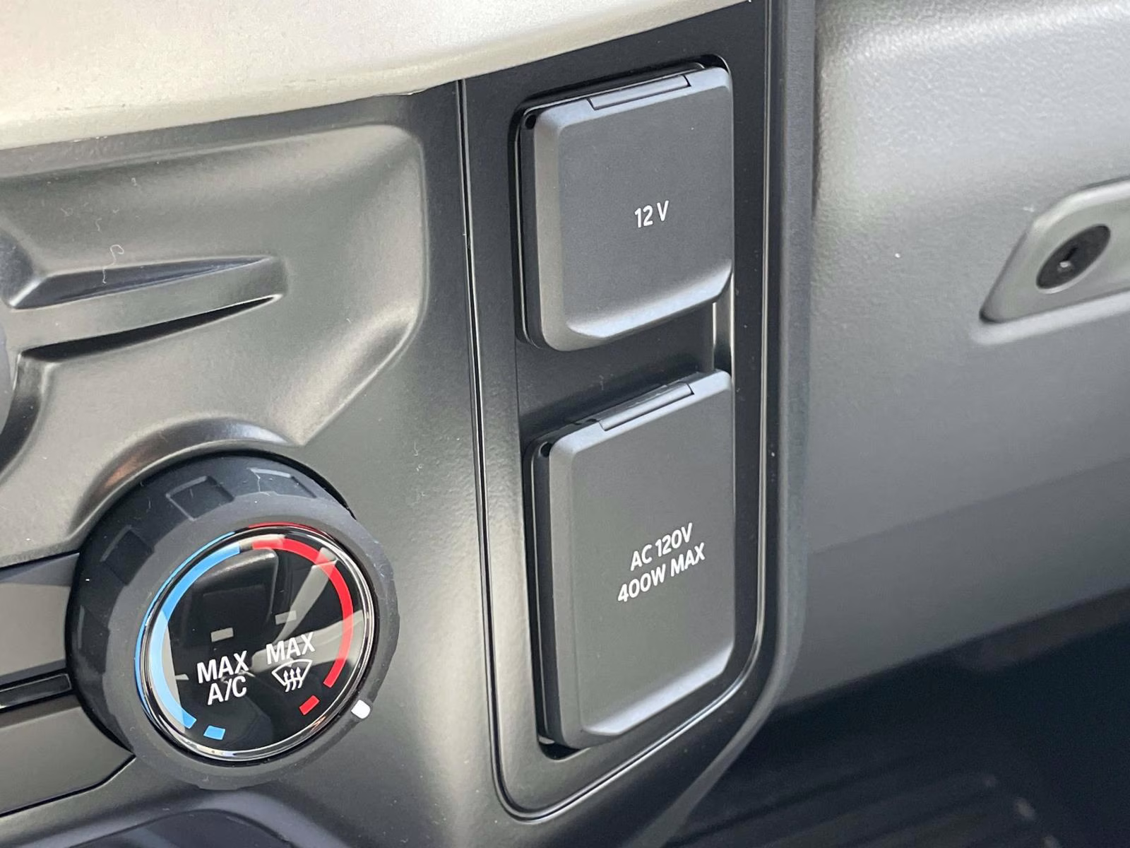 2026 Oxford White Ford Super Duty F-450 DRW XL 4X4 Chassis