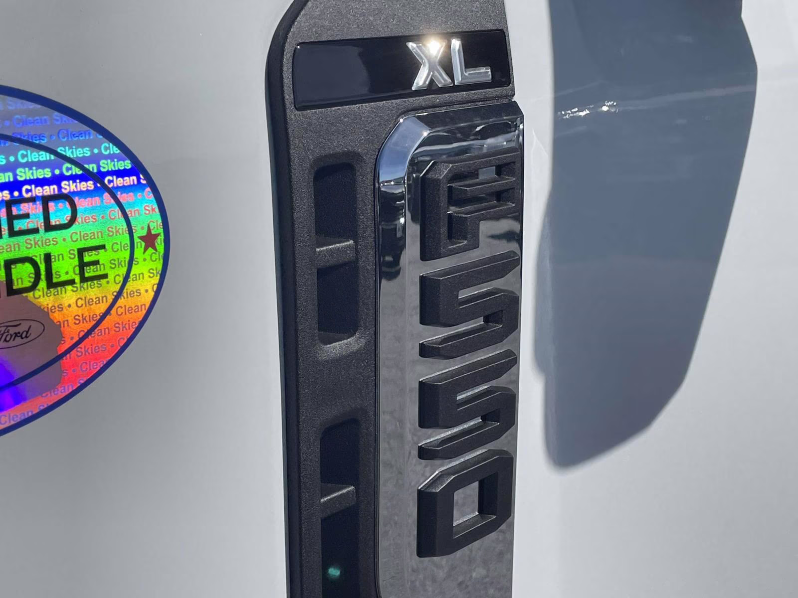 2026 Oxford White Ford Super Duty F-550 DRW XL 4X4 Chassis