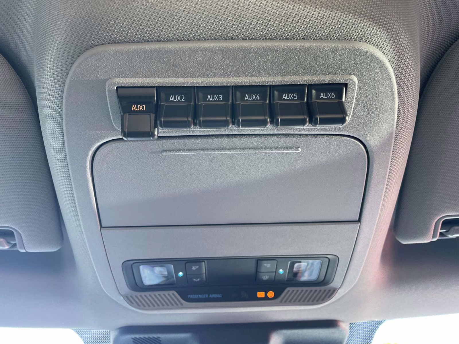 2026 Oxford White Ford Super Duty F-550 DRW XL 4X4 Chassis