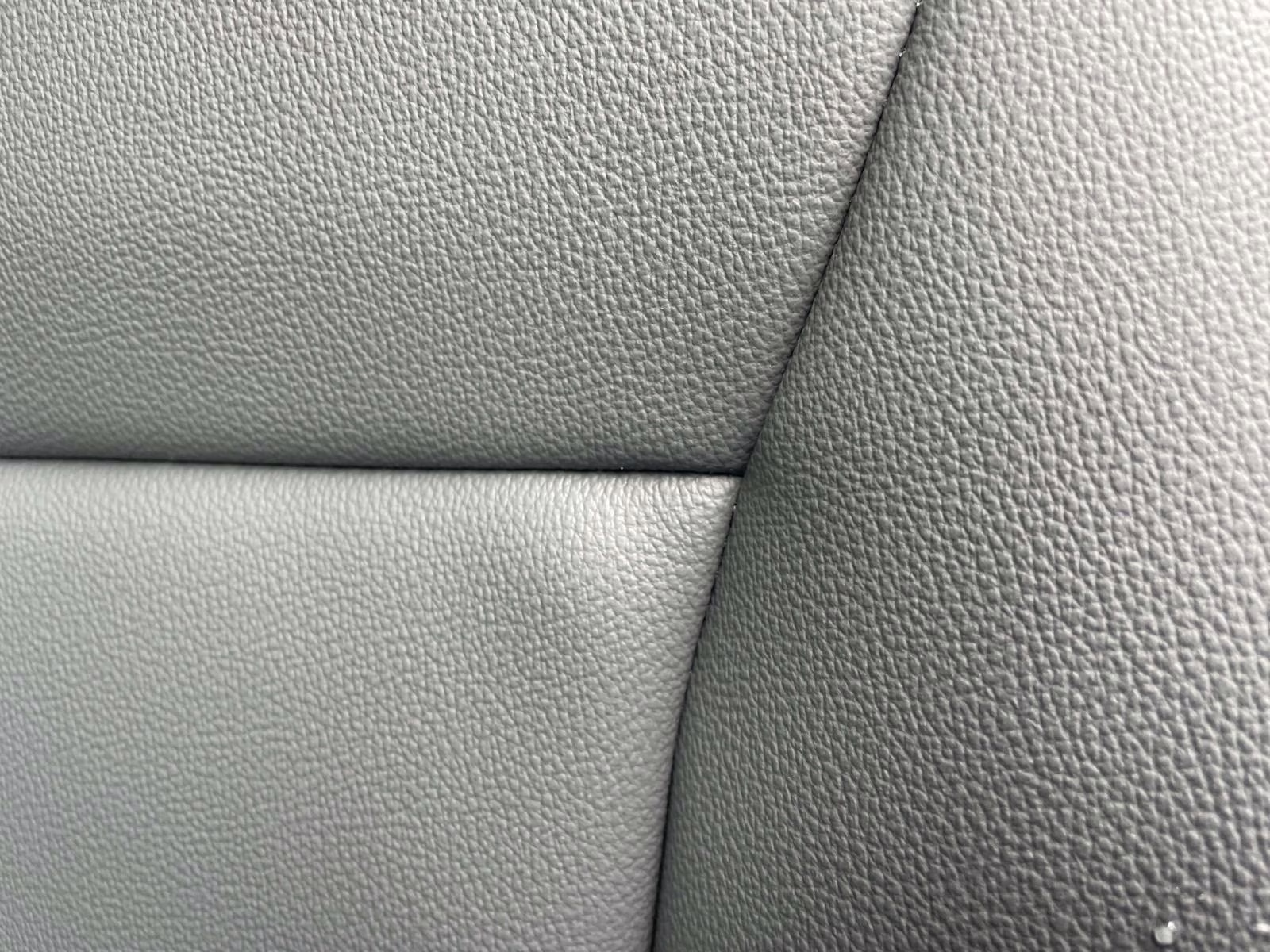 2026 Oxford White Ford Super Duty F-550 DRW XL RWD Chassis