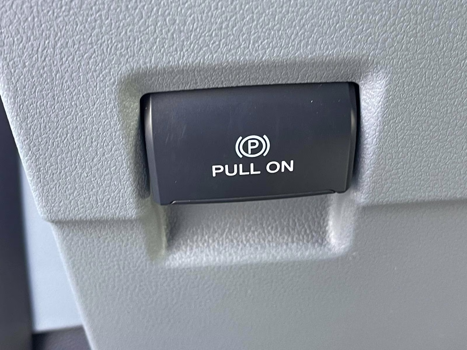 2026 Oxford White Ford Super Duty F-250 SRW XL 4X4 Truck