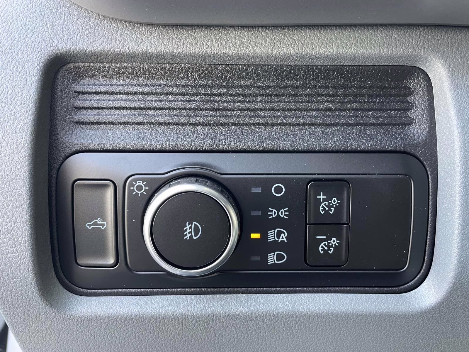 2026 Oxford White Ford Super Duty F-350 SRW XL RWD Truck