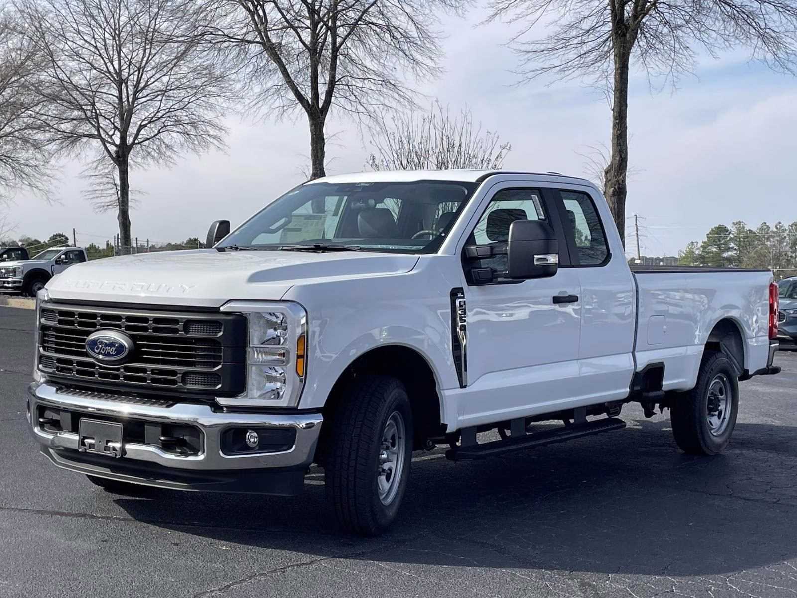 2026 Oxford White Ford Super Duty F-350 SRW XL RWD Truck