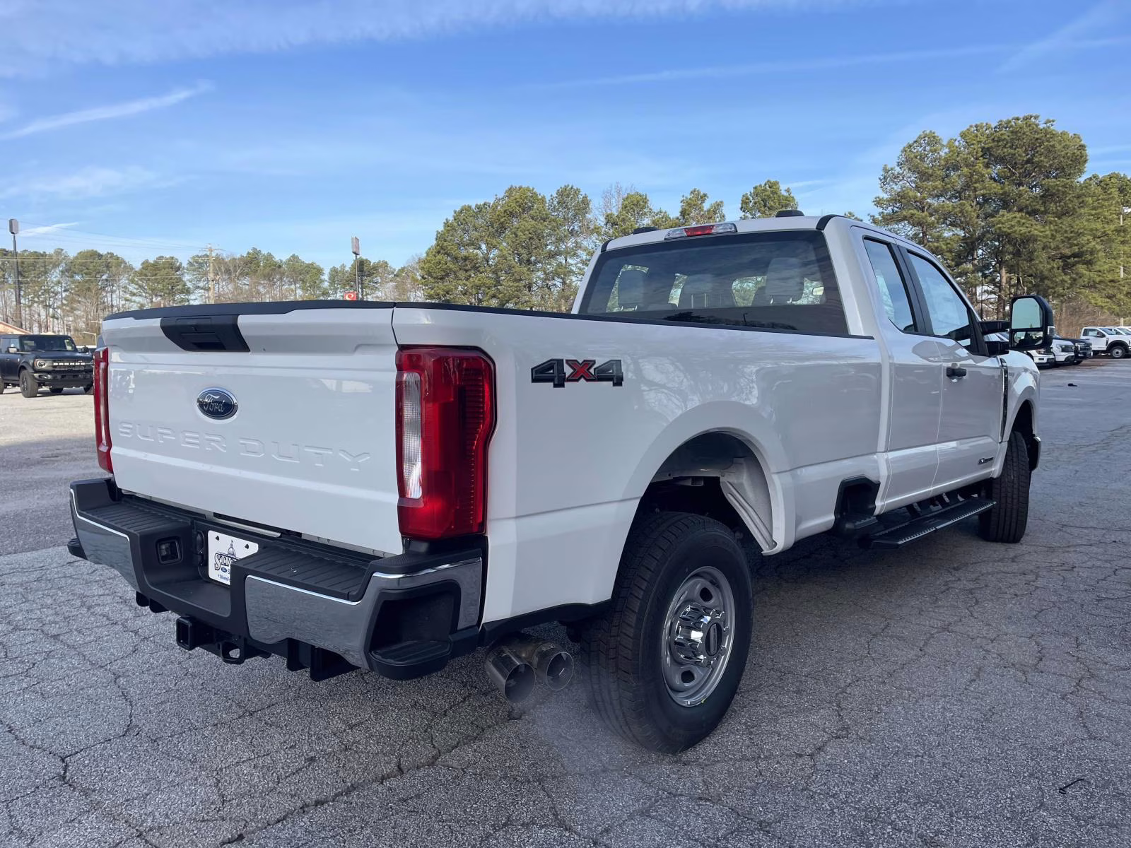 2026 Oxford White Ford Super Duty F-350 SRW XL 4X4 Truck
