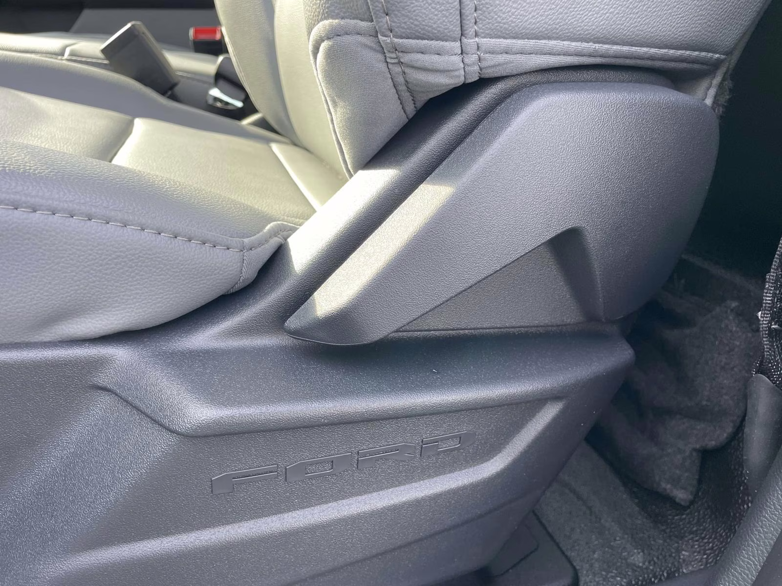 2026 Oxford White Ford Super Duty F-250 SRW XL RWD Truck