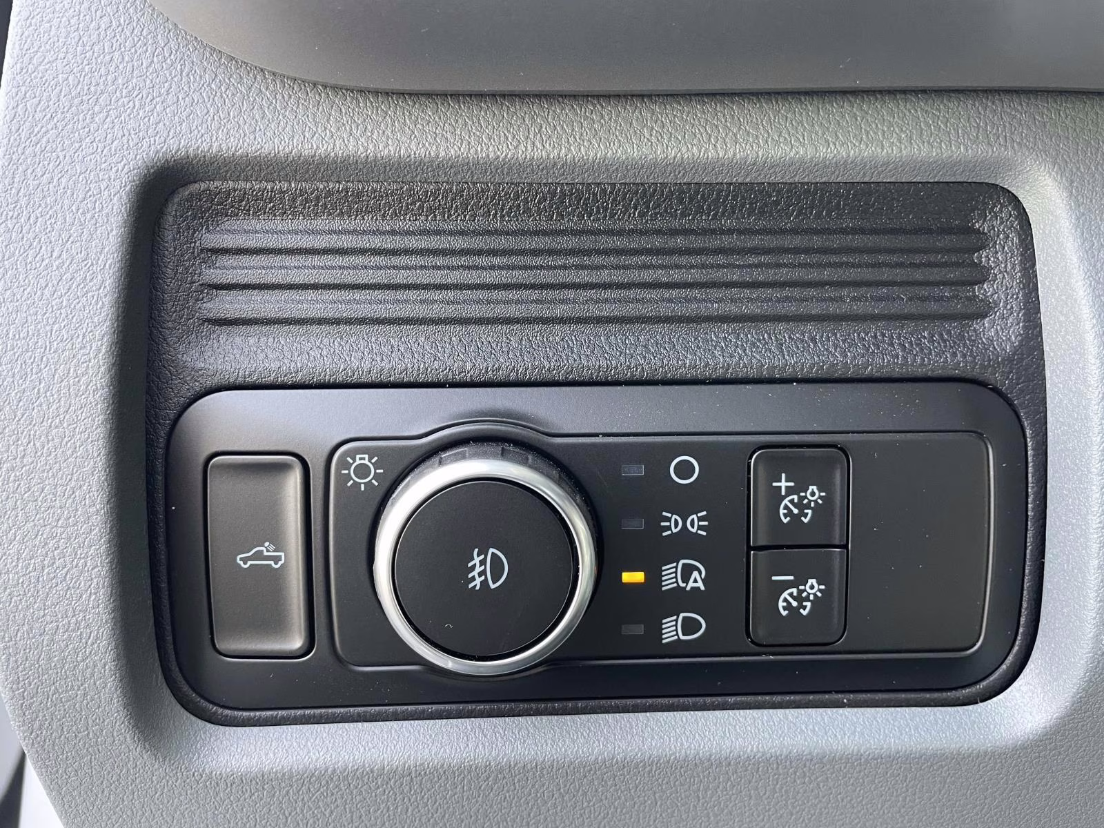 2026 Oxford White Ford Super Duty F-250 SRW XL RWD Truck