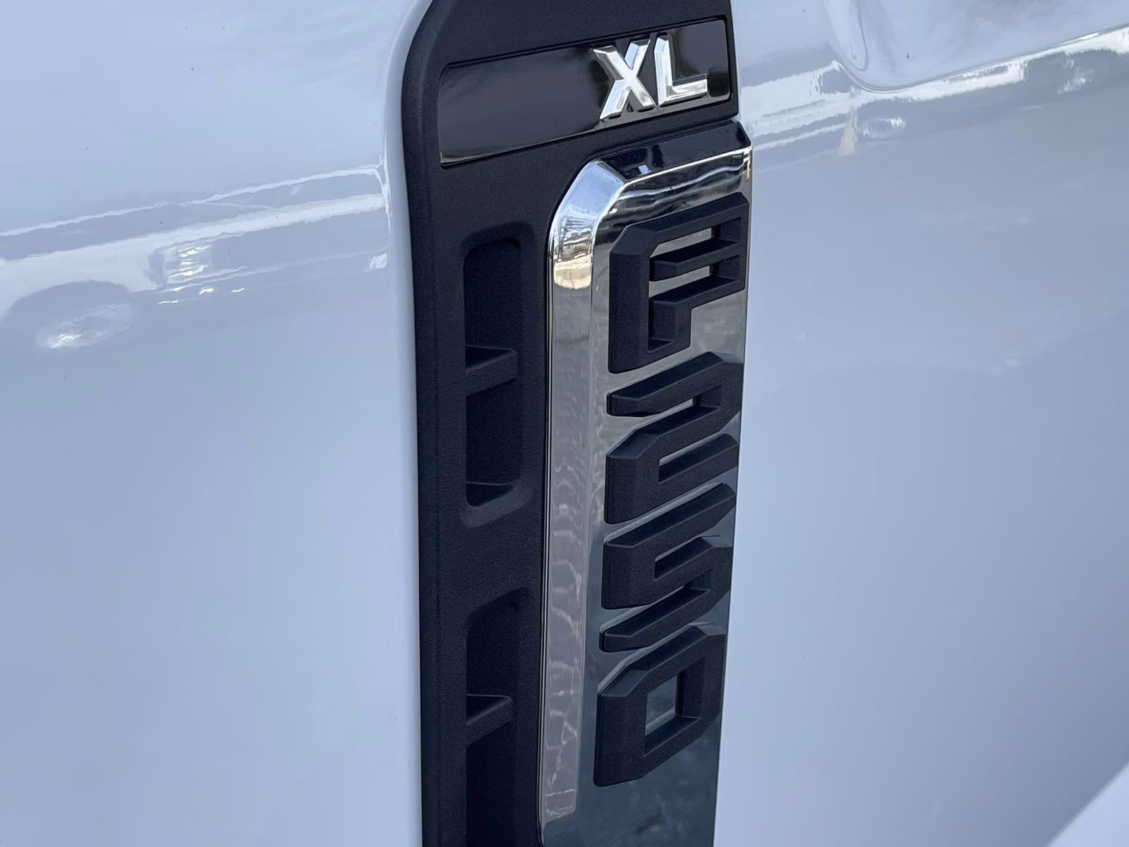 2026 Oxford White Ford Super Duty F-250 SRW XL RWD Truck