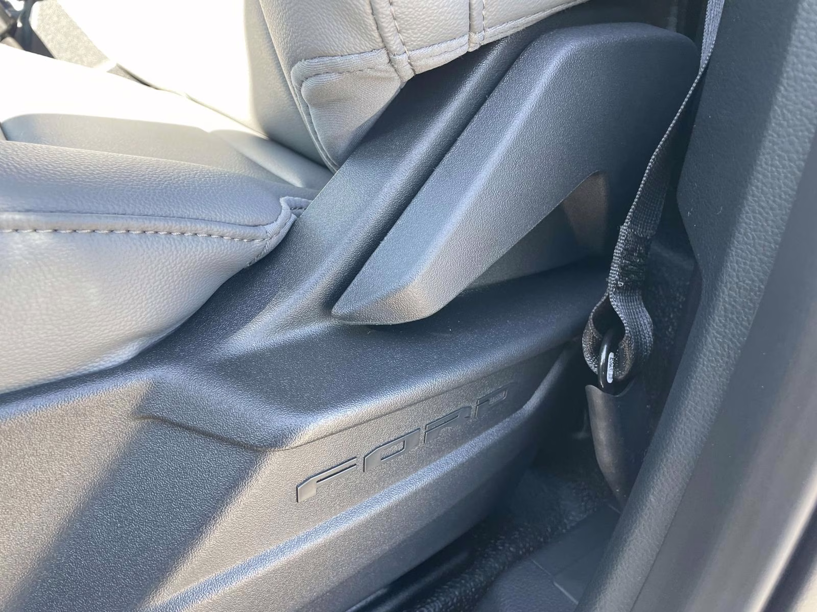 2026 Oxford White Ford Super Duty F-250 SRW XL 4X4 Truck