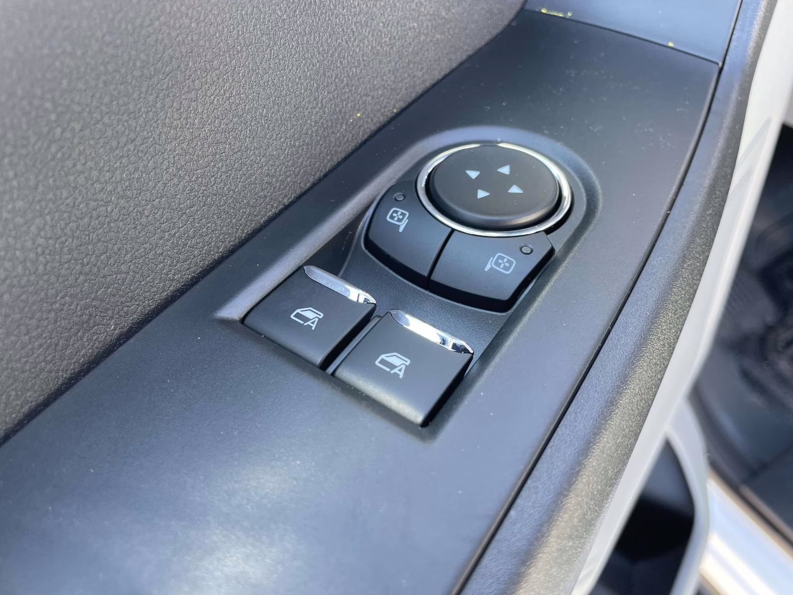 2026 Oxford White Ford Super Duty F-250 SRW XL 4X4 Truck