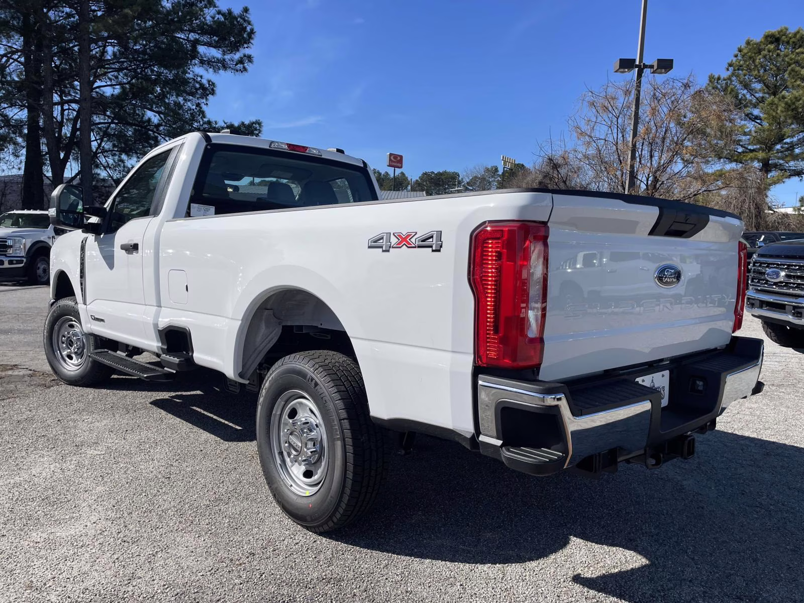 2026 Oxford White Ford Super Duty F-250 SRW XL 4X4 Truck