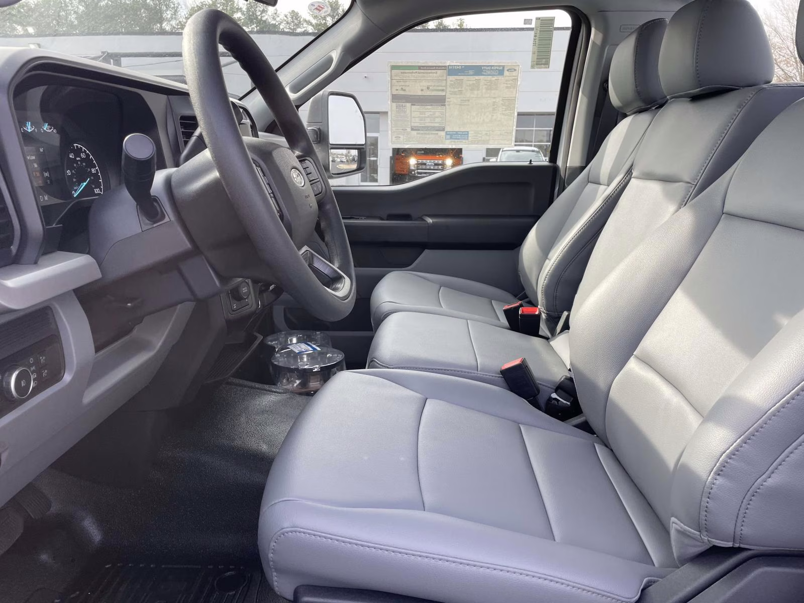 2026 Oxford White Ford Super Duty F-250 SRW XL 4X4 Truck