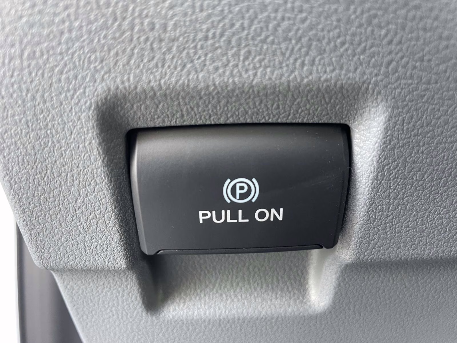 2026 Oxford White Ford Super Duty F-250 SRW XL 4X4 Truck