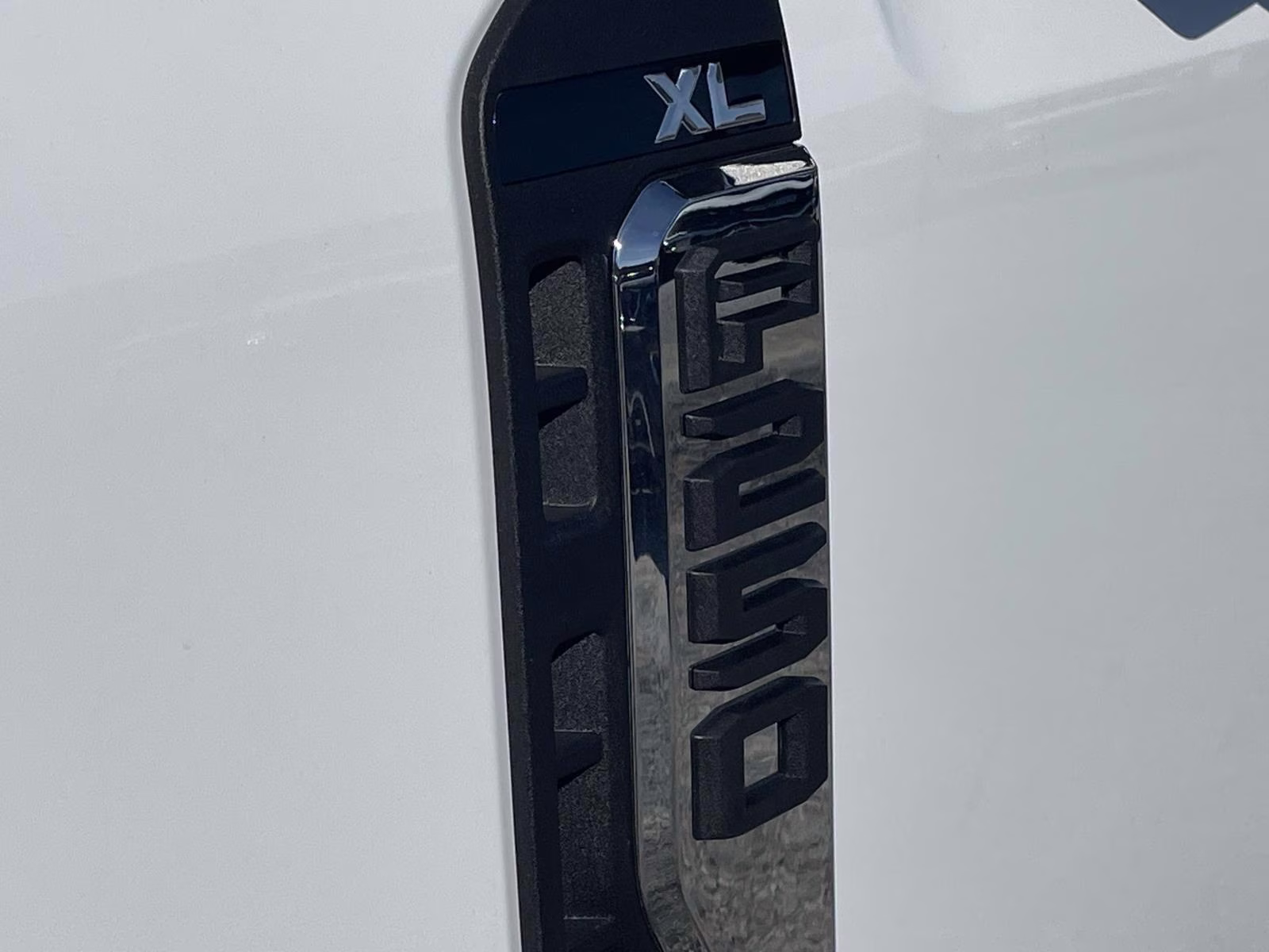 2026 Oxford White Ford Super Duty F-250 SRW XL 4X4 Truck