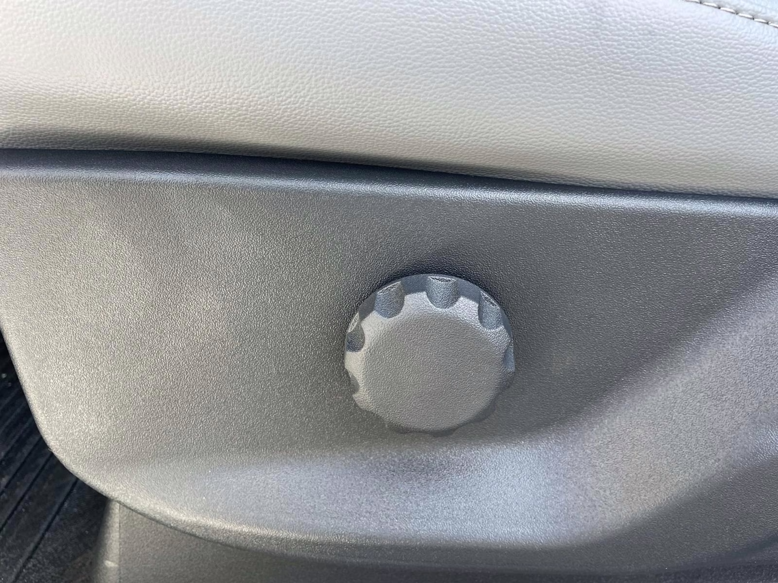 2026 Oxford White Ford Super Duty F-350 SRW XL RWD Truck