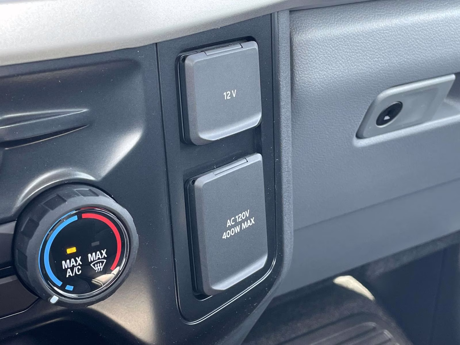 2026 Oxford White Ford Super Duty F-350 SRW XL RWD Truck