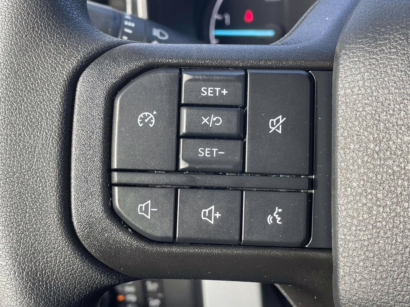 2026 Oxford White Ford Super Duty F-350 SRW XL RWD Truck