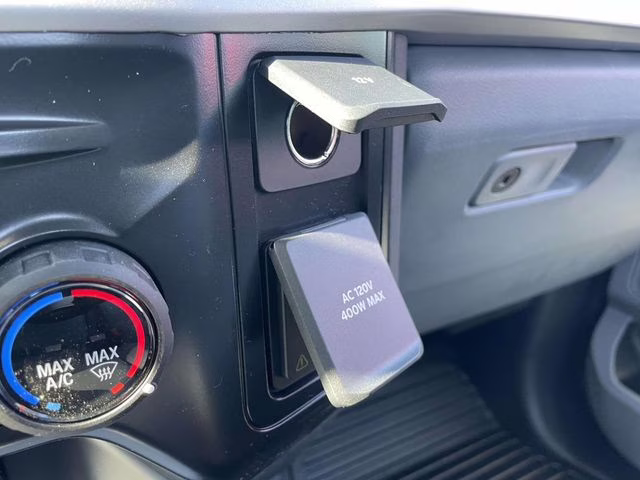 2026 Oxford White Ford Super Duty F-550 DRW XL 4X4 Chassis