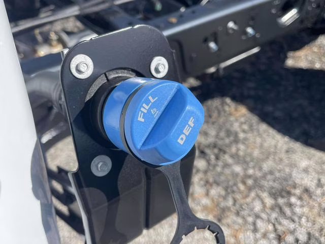 2026 Oxford White Ford Super Duty F-550 DRW XL 4X4 Chassis