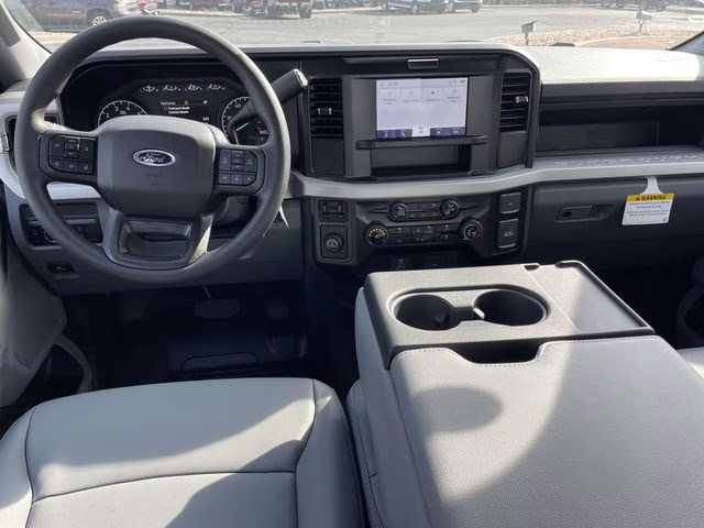 2026 Oxford White Ford Super Duty F-350 SRW XL RWD Truck