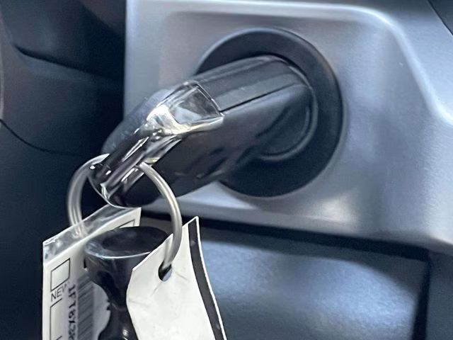 2026 Oxford White Ford Super Duty F-350 SRW XL 4X4 Truck