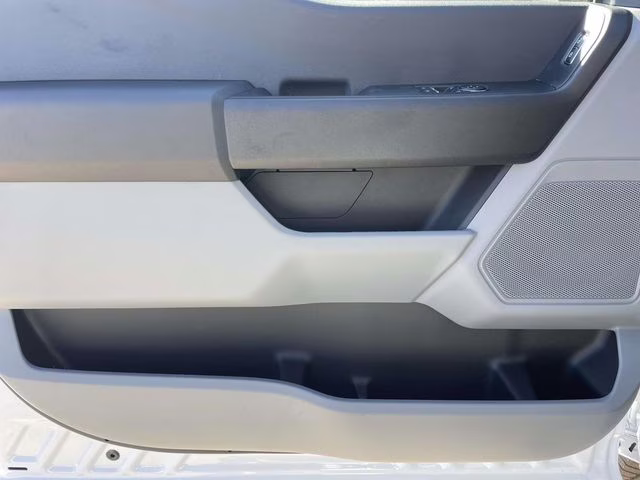 2026 Oxford White Ford Super Duty F-250 SRW XL 4X4 Truck