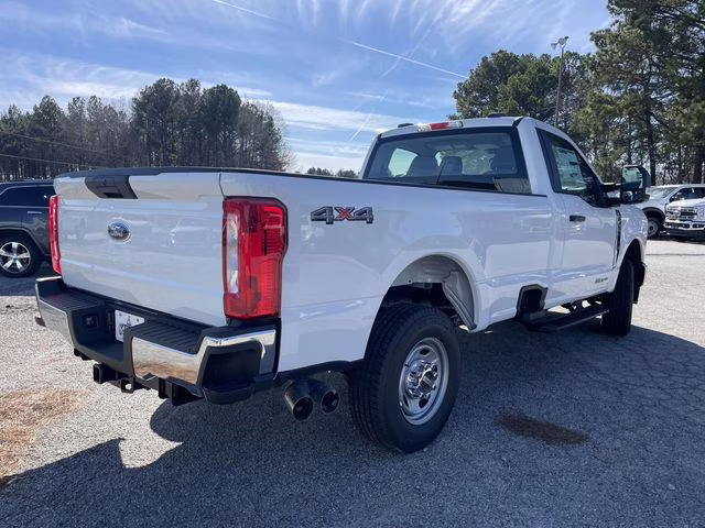 2026 Oxford White Ford Super Duty F-250 SRW XL 4X4 Truck