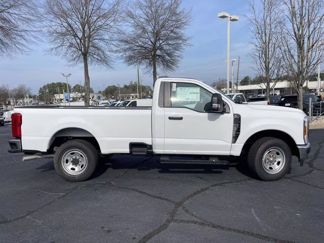 2026 Oxford White Ford Super Duty F-350 SRW XL RWD Truck