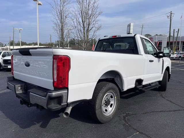 2026 Oxford White Ford Super Duty F-350 SRW XL RWD Truck