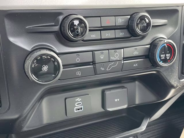 2026 Oxford White Ford Super Duty F-350 SRW XL RWD Truck