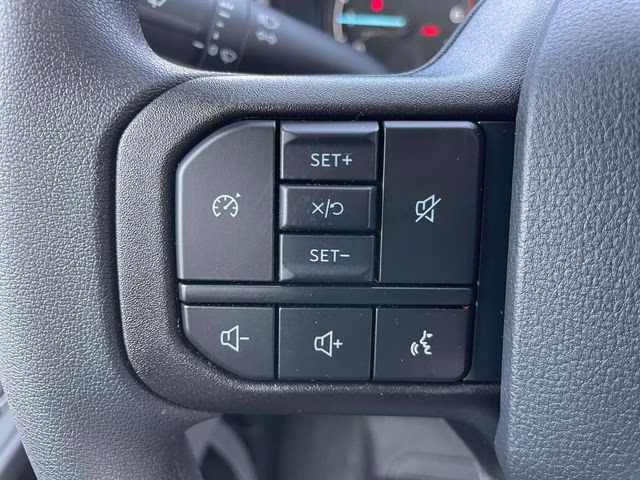 2026 Oxford White Ford Super Duty F-350 SRW XL RWD Truck