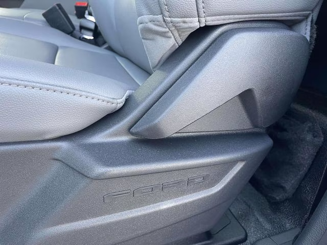 2026 Oxford White Ford Super Duty F-350 SRW XL RWD Truck