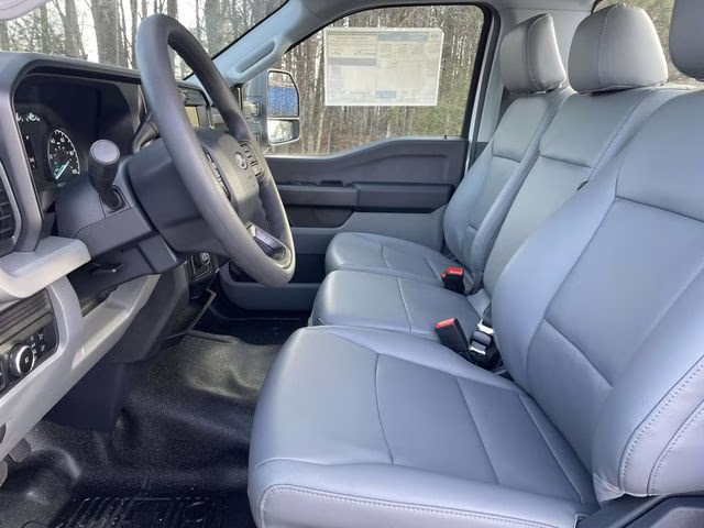 2026 Oxford White Ford Super Duty F-350 SRW XL RWD Truck