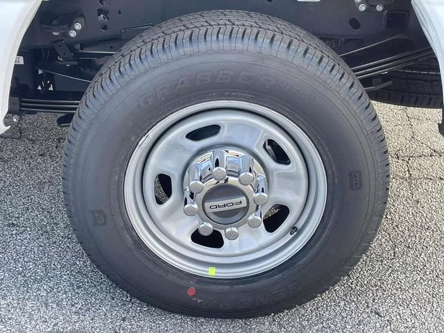 2026 Oxford White Ford Super Duty F-350 SRW XL 4X4 Truck