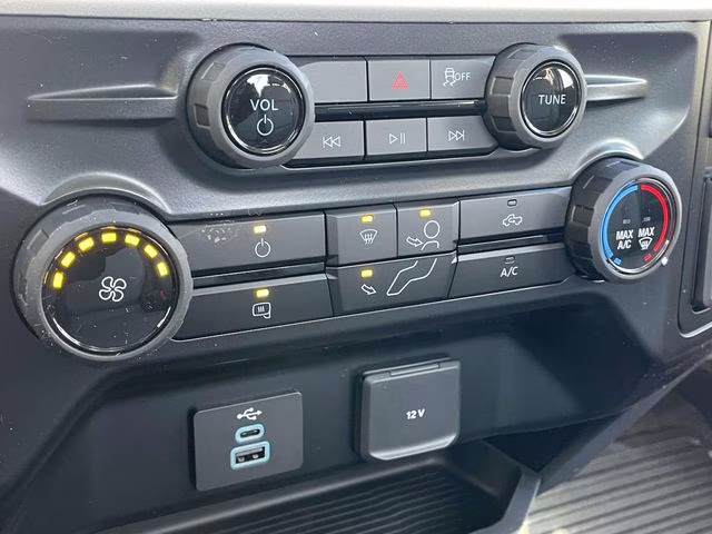 2026 Oxford White Ford Super Duty F-350 SRW XL 4X4 Truck