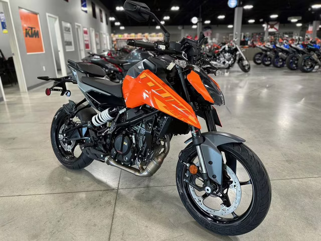 2024 - KTM Duke 250 Motorcycle