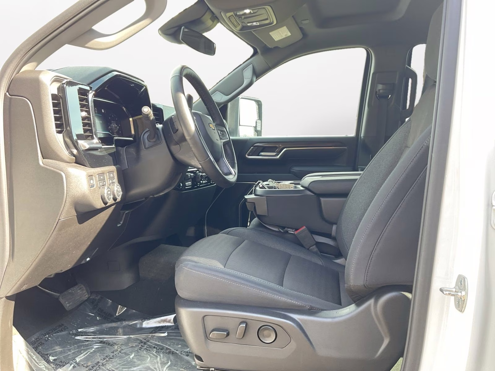 2025 Summit White Chevrolet Silverado 2500HD LT 4X4 Truck