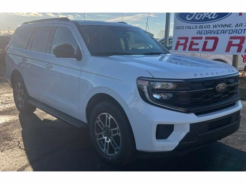2026 Star White Metallic Tri-Coat Ford Expedition Active RWD SUV