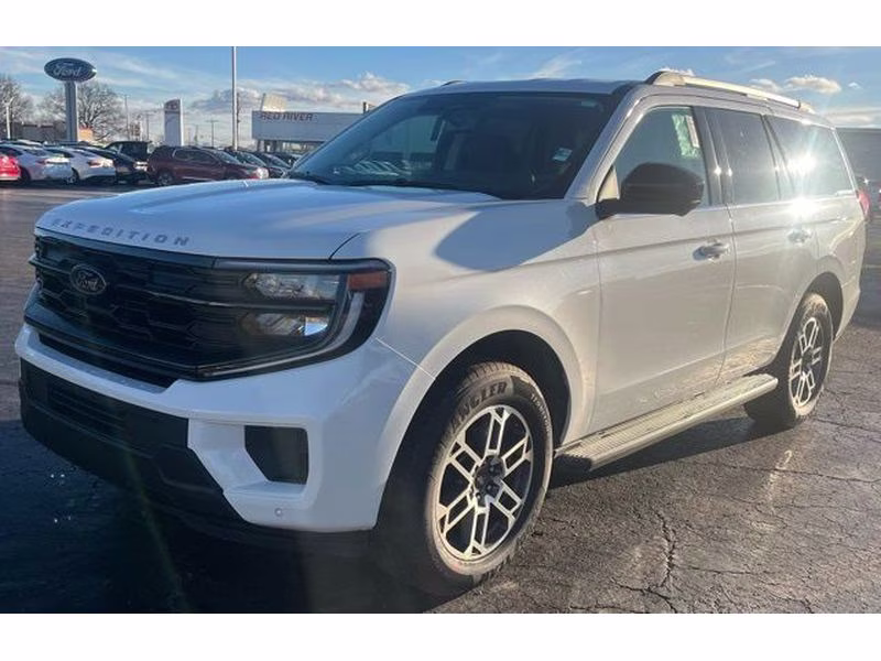 2026 Star White Metallic Tri-Coat Ford Expedition Active RWD SUV