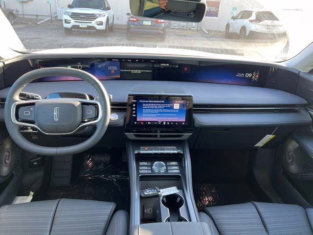 2026 White Platinum Clearcoat Metallic Lincoln Nautilus Reserve AWD SUV