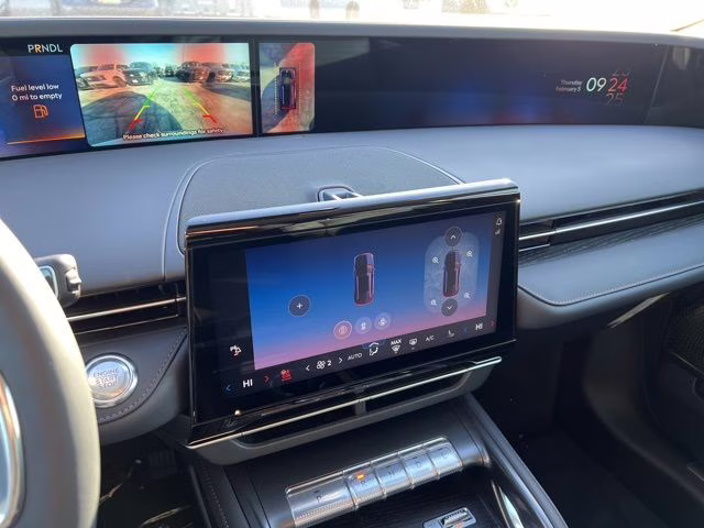 2026 White Platinum Clearcoat Metallic Lincoln Nautilus Reserve AWD SUV