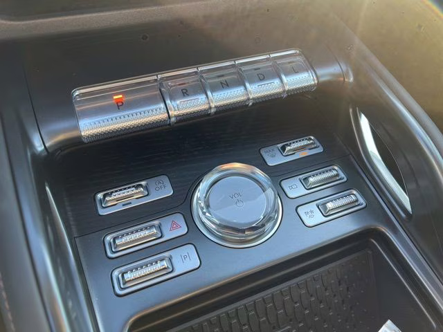 2026 White Platinum Clearcoat Metallic Lincoln Nautilus Reserve AWD SUV